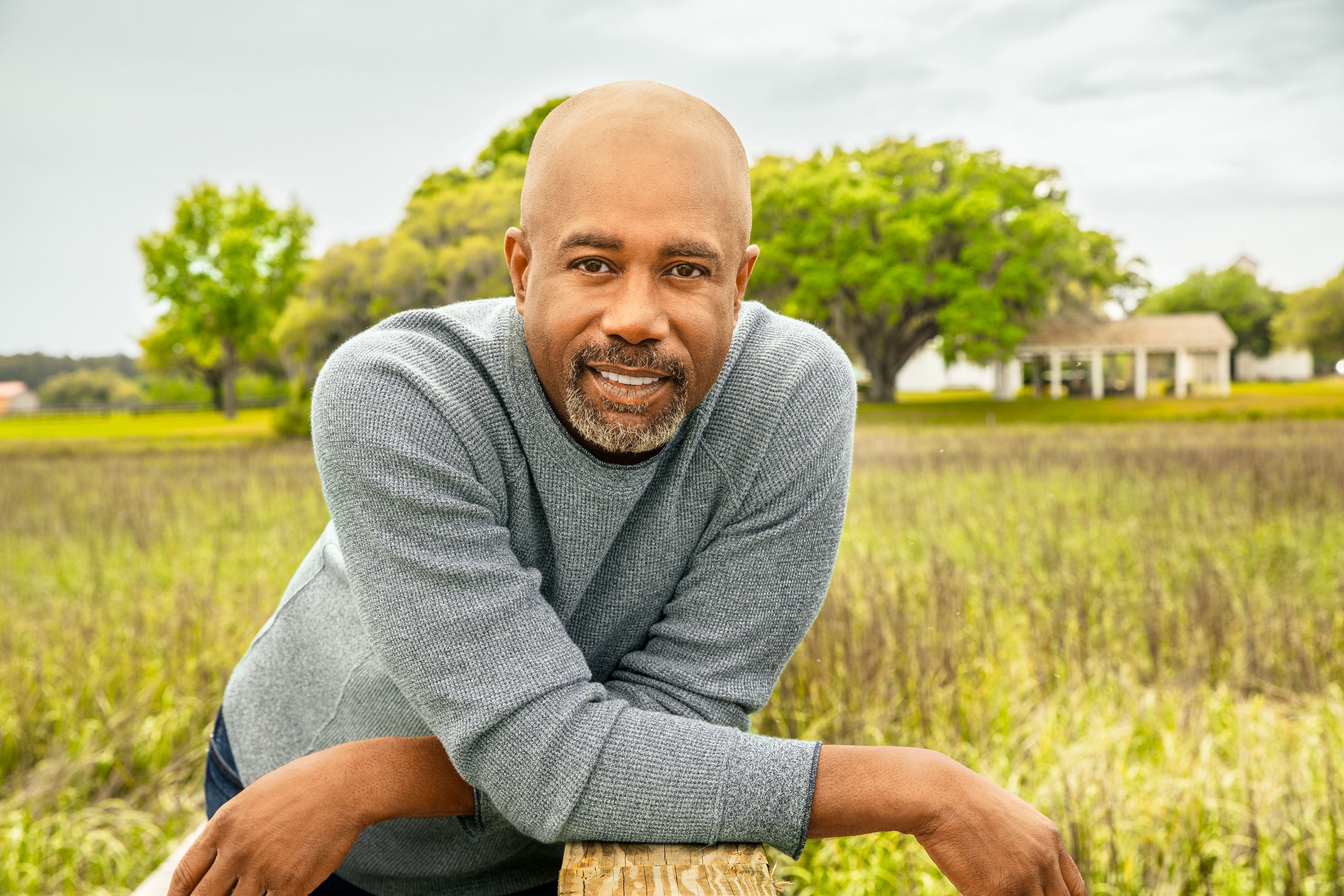 EXCLUSIVE: Hootie's Darius Rucker Teams With NFL, Fanatics on Apparel Line