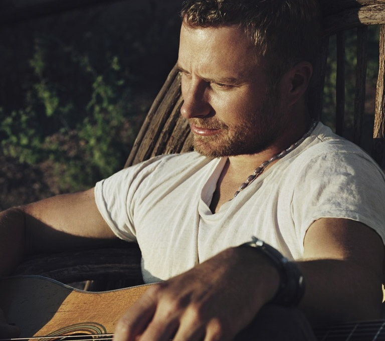 DIERKS BENTLEY PREMIERES THE VIDEO FOR ‘RISER.’