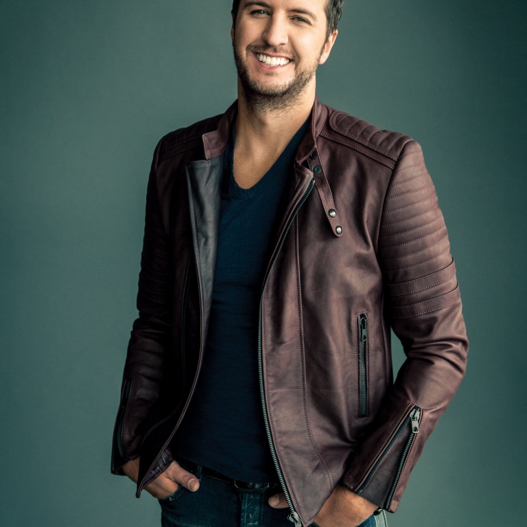 LUKE BRYAN HITS THE TOP OF THE COUNTRY CHARTS WITH ‘MOVE.’