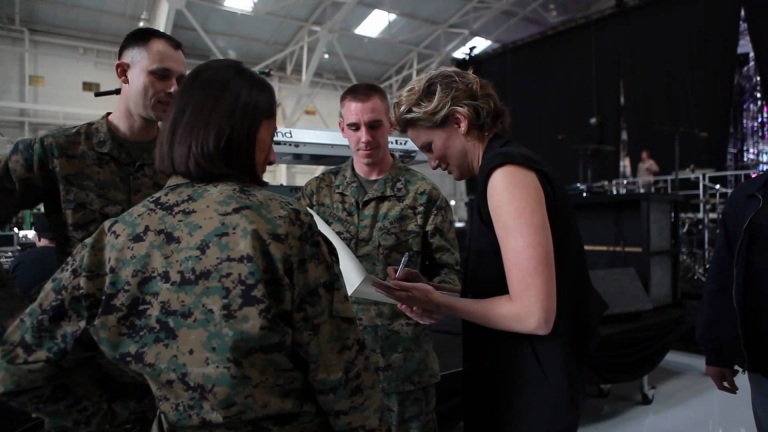 Sugarland TV: Behind the scenes at “VH1 Divas: Salute the Troops” rehearsals