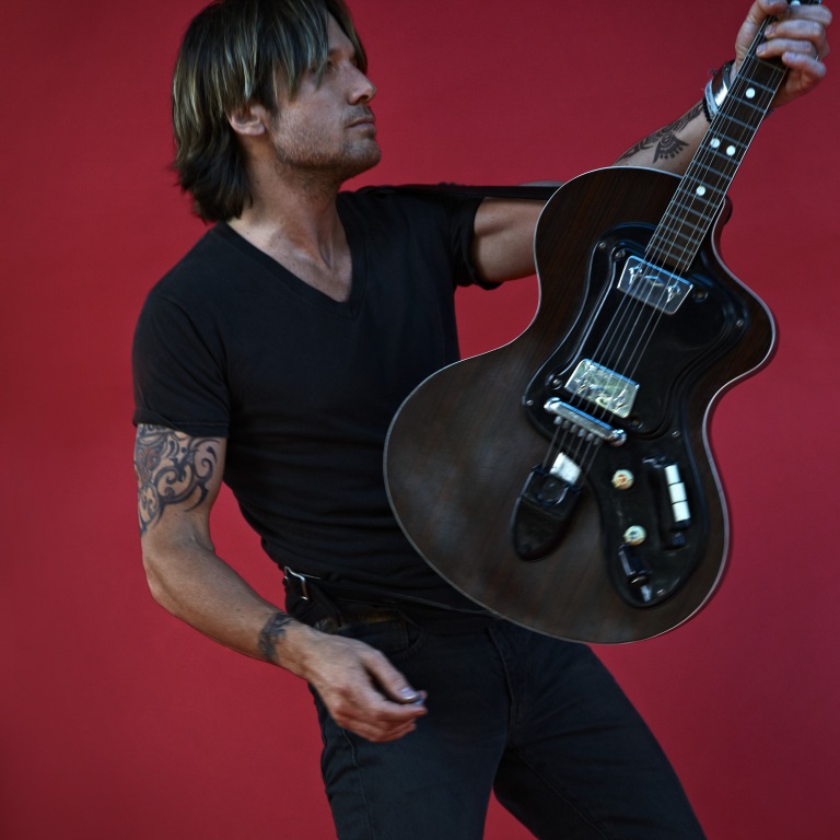 KEITH URBAN HAS BEEN ADDED TO THE LIST OF PERFORMERS AT THIS YEAR’S ACM AWARDS.