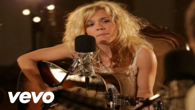 The Band Perry – Independence (Live From Oceanway Studios, Nashville 2010)