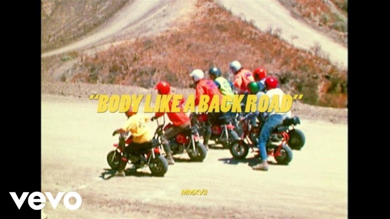 Sam Hunt – Body Like A Back Road (Lyric V...