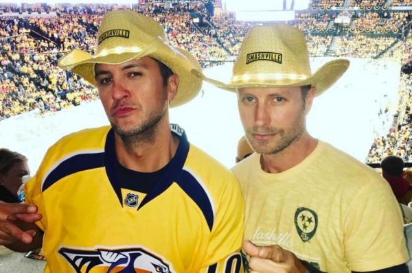 COUNTRY ARTISTS SHOW UP FOR THE NASHVILLE PREDATORS.