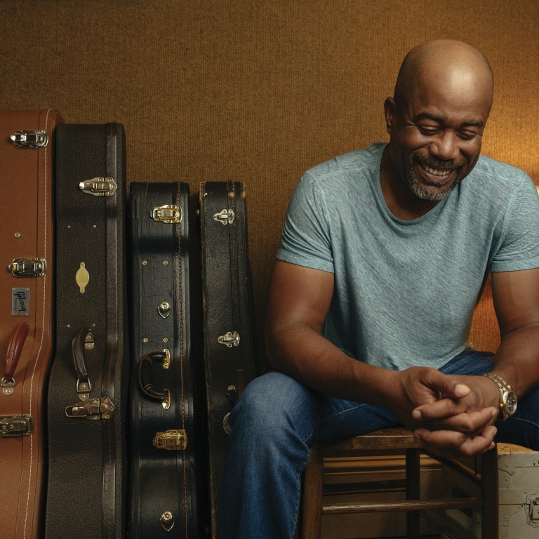 DARIUS RUCKER SET TO HOST A NEW MONTHLY GOLF SHOW ON SIRIUSXM.