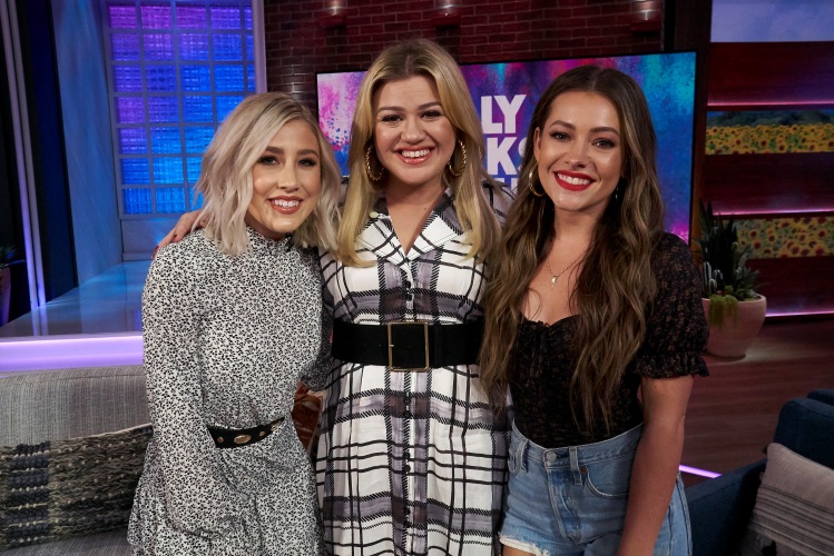 Pressroom | TUNE-IN: MADDIE & TAE ON NBC’S THE KELLY CLARKSON SHOW TODAY.