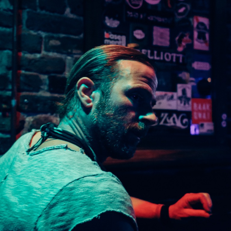 KIP MOORE ENVISAGES “IF I WAS YOUR LOVER” IN BRAND NEW SONG AND MUSIC VIDEO OUT TODAY.