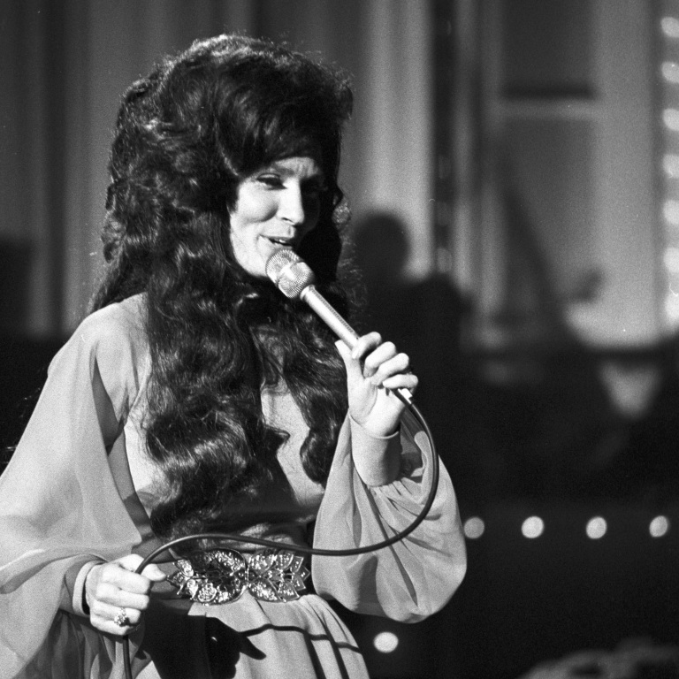 GEORGE STRAIT, KEITH URBAN, LITTLE BIG TOWN AND DARIUS RUCKER AMONG THOSE TO PAY TRIBUTE TO THE LATE LORETTA LYNN.