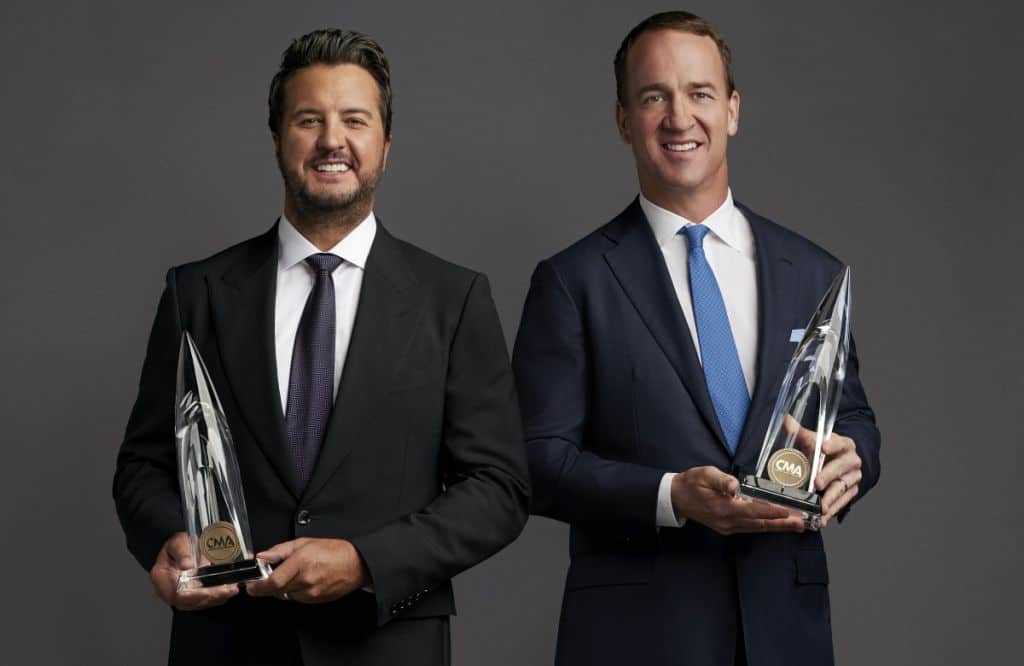 Pressroom LUKE BRYAN AND PEYTON MANNING RETURN AS HOSTS OF THIS YEAR