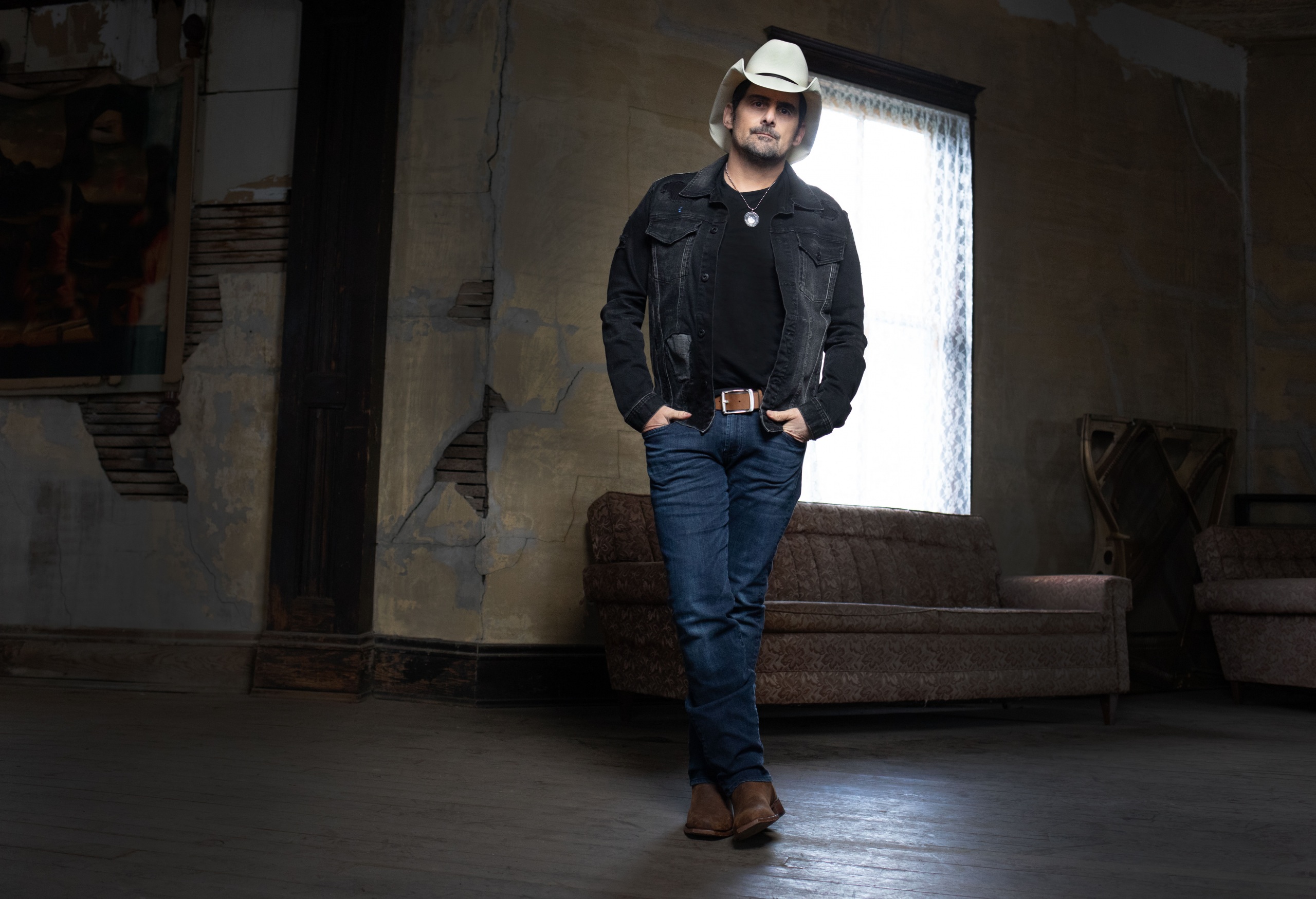 BRAD PAISLEY SET TO PREMIERE TWO NEW SONGS, ALONG WITH POIGNANT VIDEOS, ON FRIDAY.
